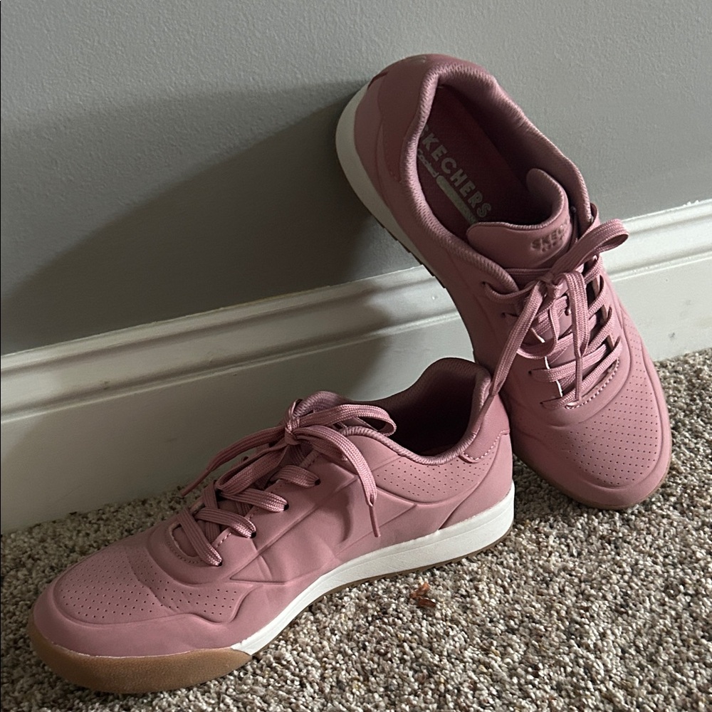 Skechers Women's Mauve Lace-Up Sneakers